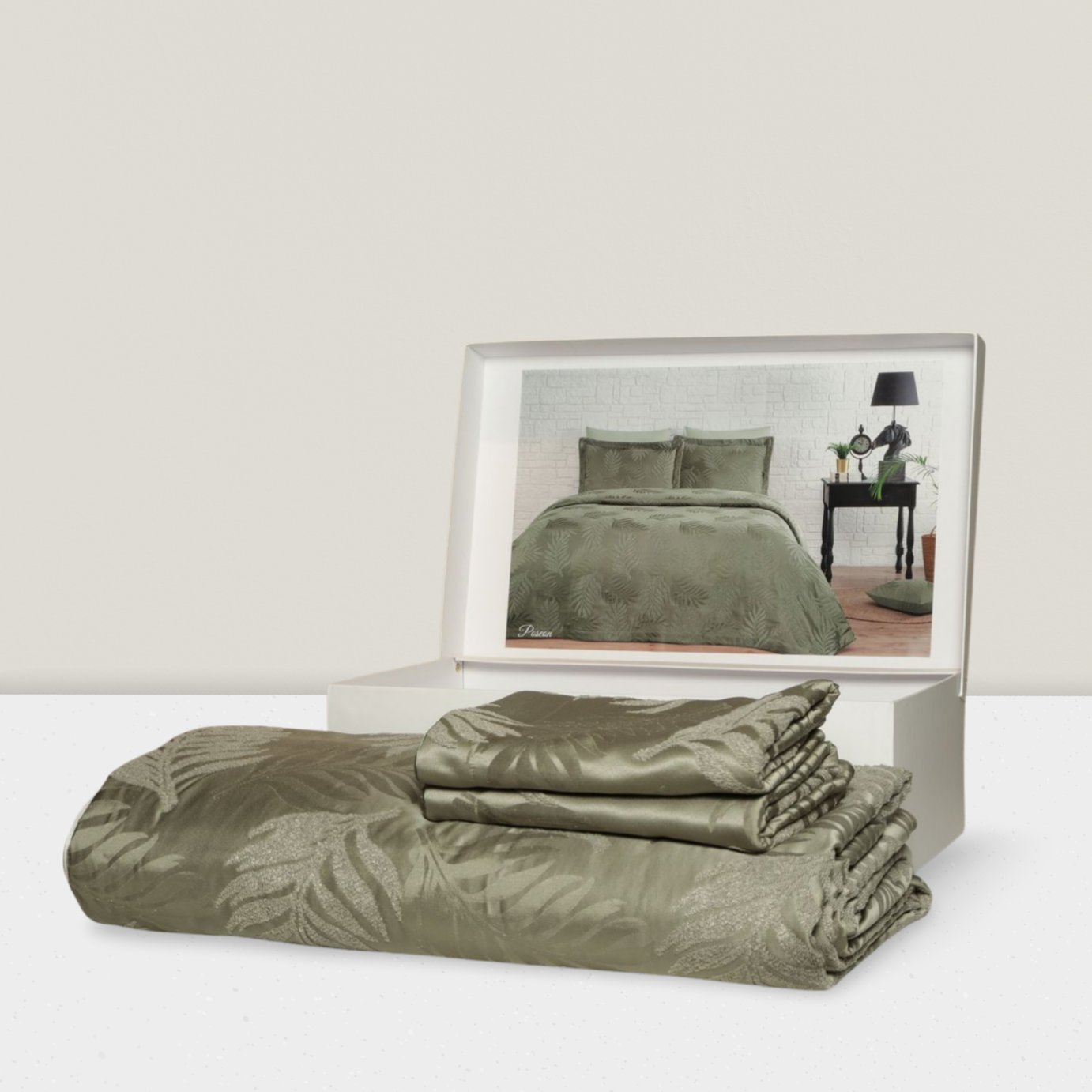 Pos-Luxury Bedspread